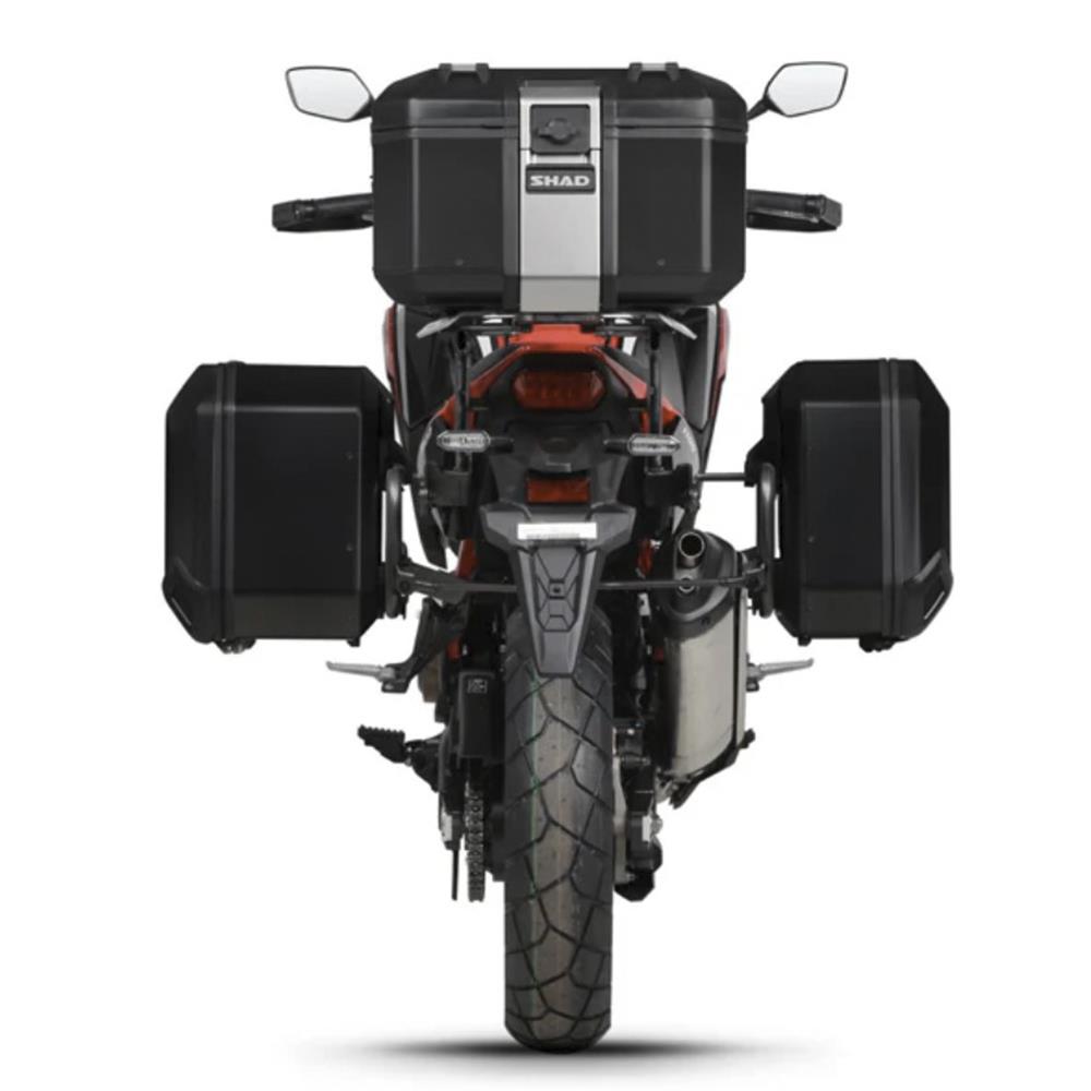 Shad R1300 GS TR48 Siyah Alüminyum Topcase Tabla ve Bağlantı Demiri Seti Shad R1300 GS TR48 Siyah Alüminyum Topcase Tabla ve Bağlantı Demiri Seti